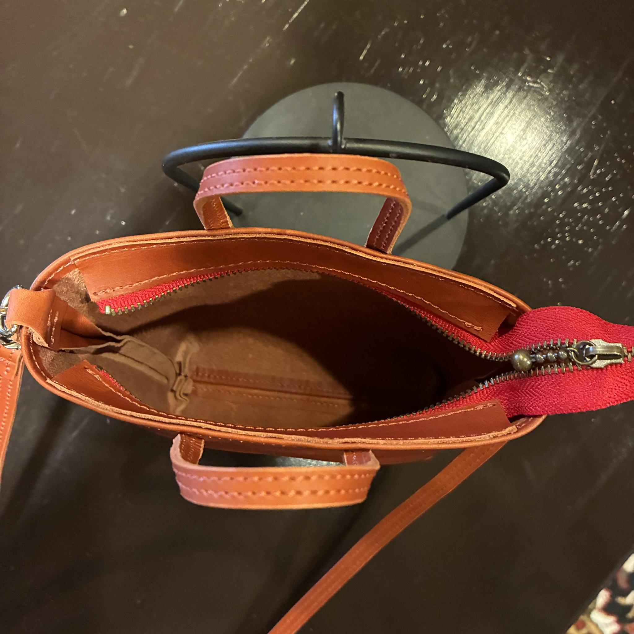 ちょっとしたお出かけに最適！　スマホポーチ | 3枚目