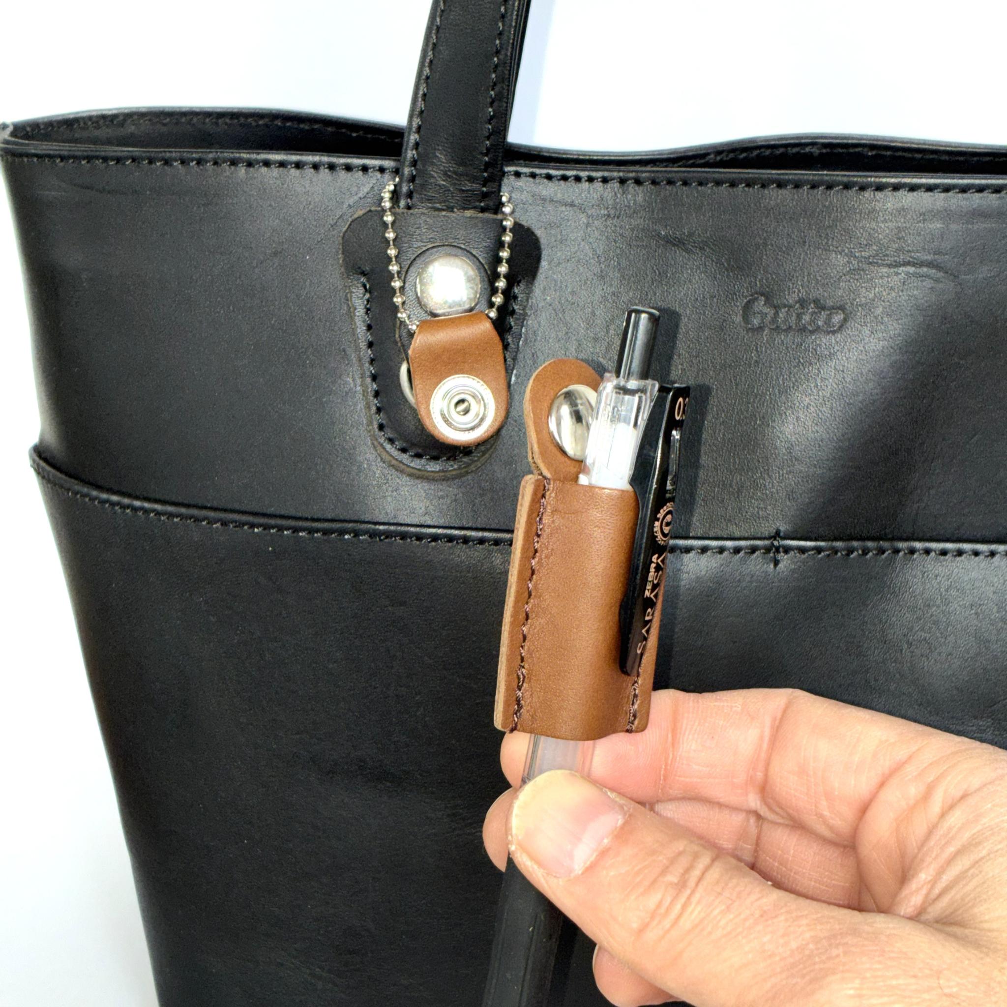 簡単につけ外しできるペンホルダー | 2枚目